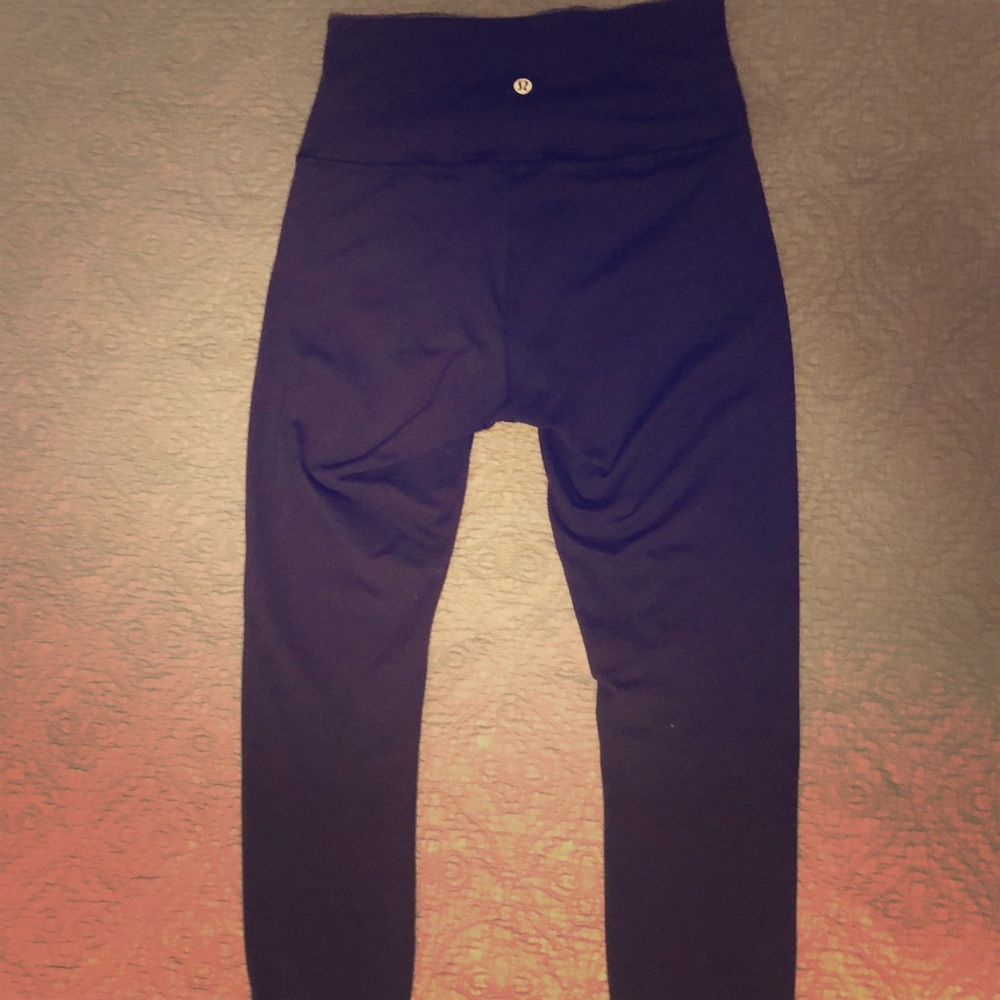 Size 8 Lululemon Wunder Under High-rise tights
